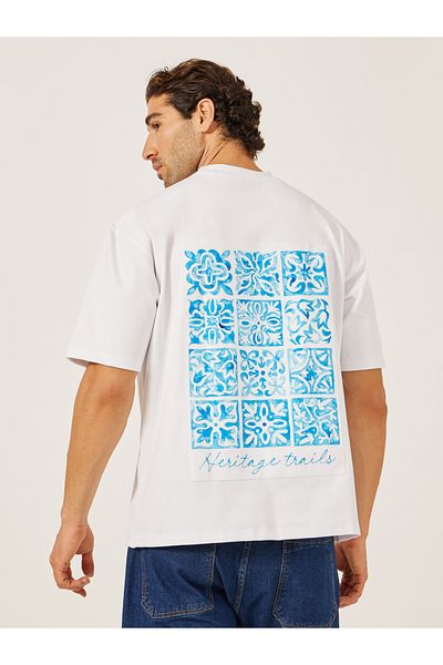Styli Graphic Print Oversized T-Shirt with Back Applique
