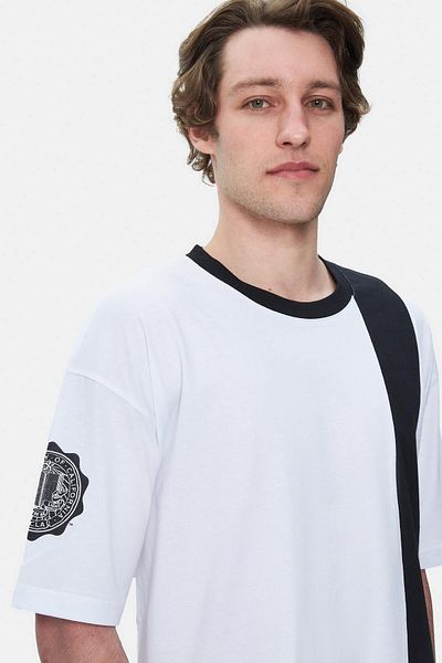 UCLA Tricou supradimensionat pentru bărbați cu decolteu alb cu imprimeu KEITH