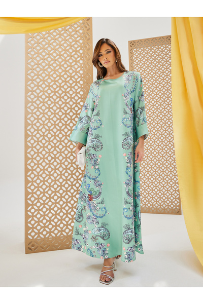 Styli جلابية بنقشة بيزلي على شكل حرف A مع تطريز