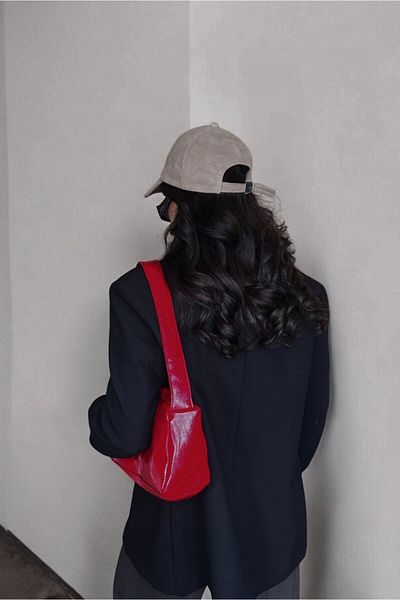 Yuka Atelier Naomi Shiny Faux Leather Baguette Shoulder Bag