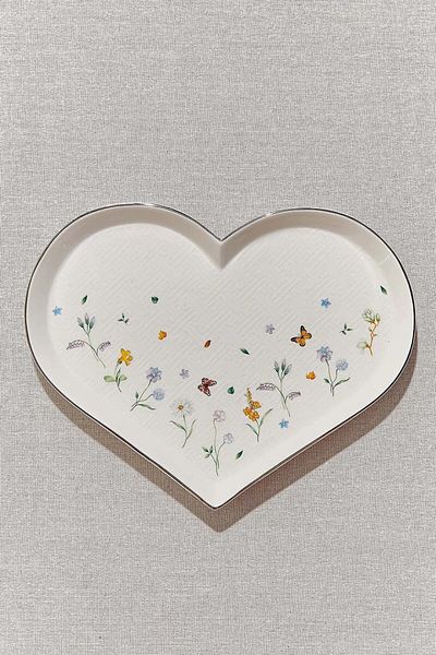 Paşabahçe Petite Fleur Porcelain Heart Plate - 1 Piece