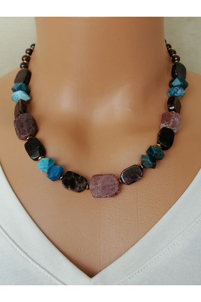 LemaStone Natural Stone Necklace; Design with Garnet Garnet, Strawberry Quartz and Apatite