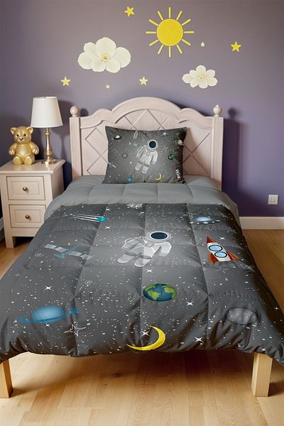 EVPANYA Gray Space Little Astronaut Patterned Single Quilt and Pillowcase
