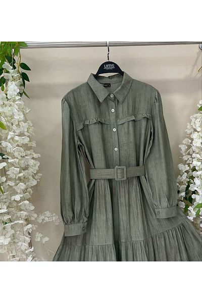 BisuModa Φόρεμα με αγκράφα με λεπτομέρεια με ζώνη γιακά πουκάμισου