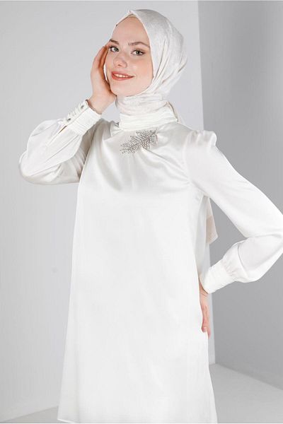 Alvina ACCESSORY DETAILED SATIN TUNIC 43523