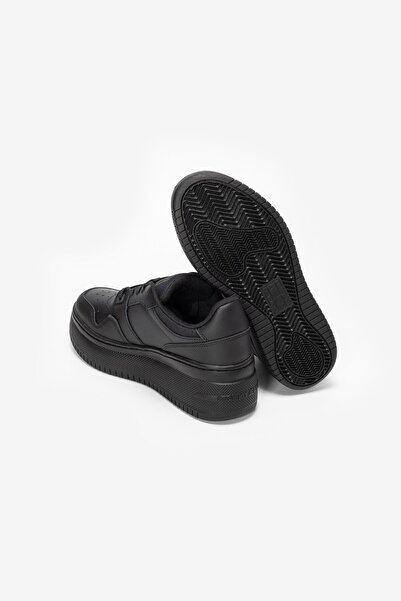 Tommy Hilfiger Kadın Marka Logolu Platform Topuklu Şık Görünüşlü Gündelik Kullanıma Uygun Siyah Snea