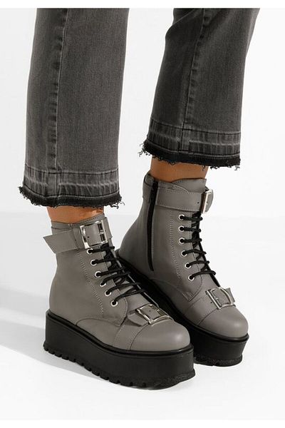 B T Shoes Women's Astrid leather boots, gray