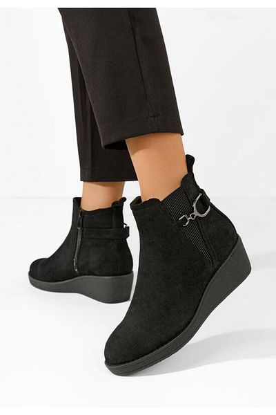 B T Shoes Black Sherilyne platform boots