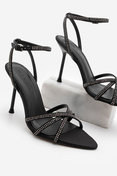 Marjin Damen-Sandalen mit Knöchelriemen und Steinabsatz in Gelb aus schwarzem Satin