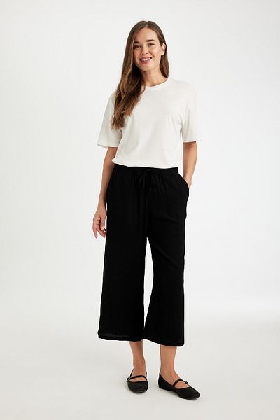 DeFacto Viscose Crinkle Capri - Regular Fit Crop, D5895Ax24Hs