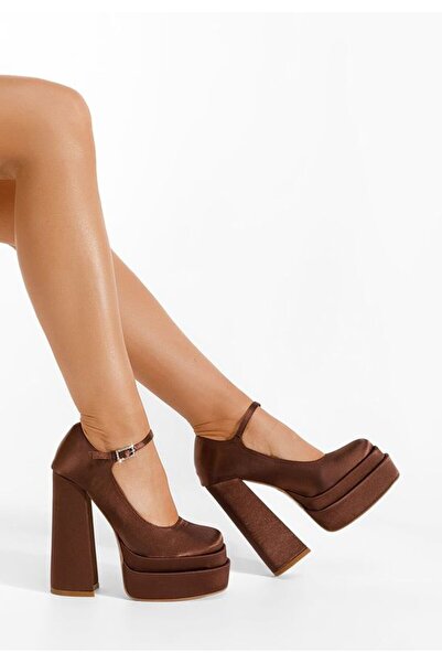 B T Shoes Brown Platform Chunky Heel Shoes