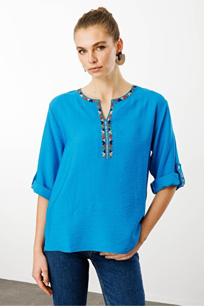 Desen Triko Women's Open Collar Collar Ethnic Embroidered Shirt Saks