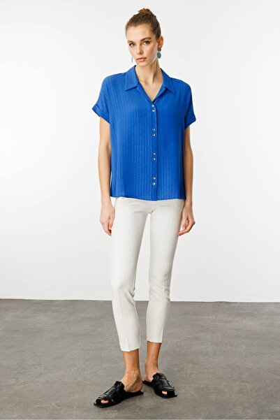 Desen Triko Рокля Liyonash от кремав плат с брокат в синьо и кафяво за Султан Аккьосе