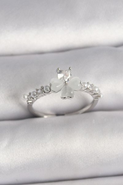 Skygo Silver Color Clover Model Zircon Stone Ring - Pearl Detail Adjustable