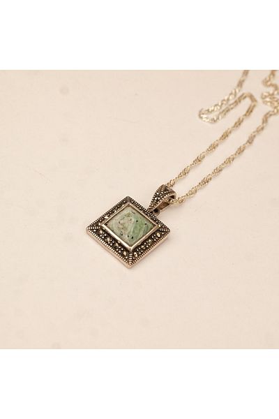 Skygo Square Silver Chain Oltu Emerald Necklace