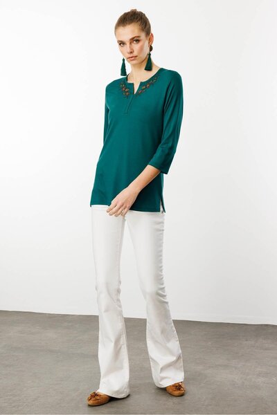 Desen Triko Γυναικεία Πράσινη Βαμβακερή Μπλούζα με Κέντημα με Ανοιχτό Γιακά