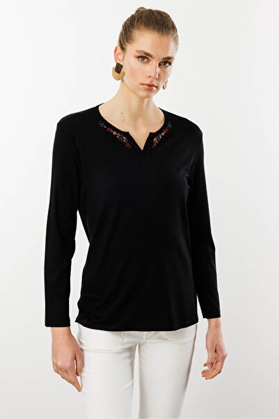 Desen Triko Women's Crew Neck Hand Embroidered Blouse Black