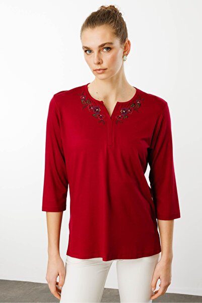 Desen Triko Γυναικεία μπλούζα Cherry Κέντημα Κεντημένο ανοιχτό γιακά