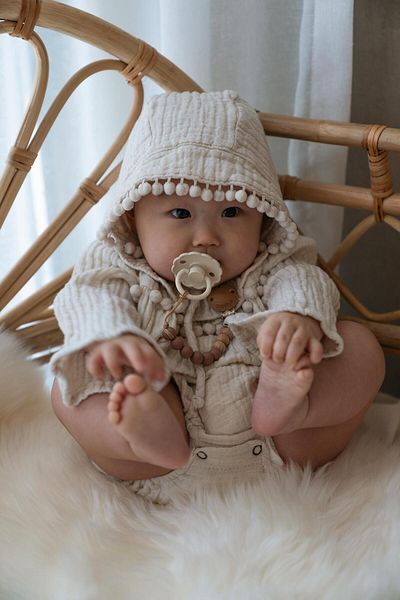 Frigg Daisy Silicone Pacifier - Cream 0-6 Months