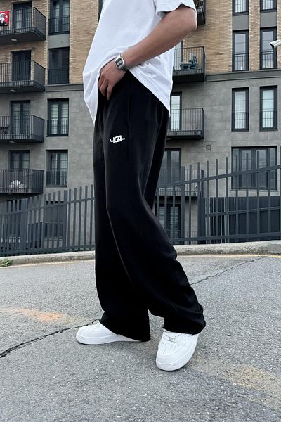 Flaw Wear Print Detail Ripped Model Sweatpants