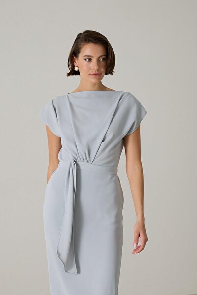 Setre Puslu Yeşil Belden Bağlama Detaylı Salaş Yaka Detaylı Midi Boy Elbise