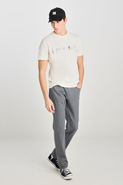 Lee Μπλουζάκι από 100% βαμβάκι με κανονική εφαρμογή κανονικής κοπής με λαιμόκοψη εκρού