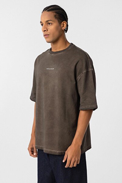 VAMOSCLO oversized T-shirt - Μπορεί να επανεγγραφεί σύμφωνα με την περιεχόμενο του σε προσφορά με καφέ μετάφρασης μονοπλανισμού.