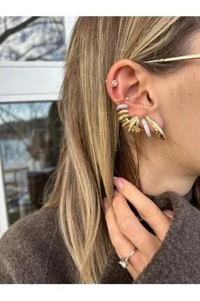 CHARMLUCKY Steel Multi Look Stud Earrings