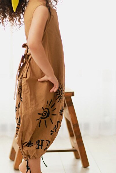 Hilal Akıncı Kids Kız Çocuk H'a Baskılı Bohem Kırmızı Lotus Kumaş Elbise