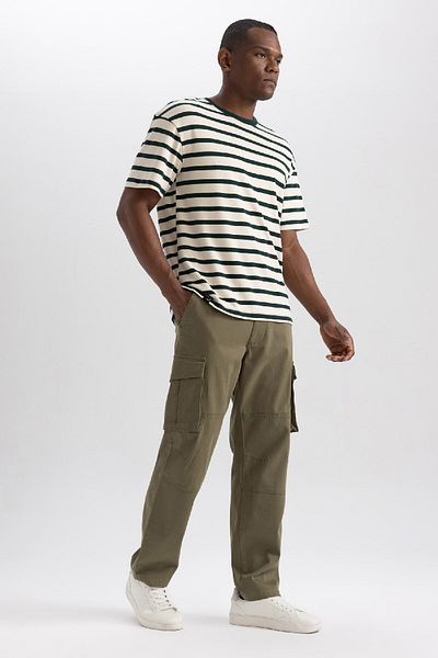 DeFacto Weite Passform Weite Passform Normale Leibhöhe Weite Passform Cargohose mit Taschen A6801ax23au