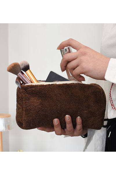 Özgüner Oyuncak Zippered Welsoft Plush Makeup Bag – the Newest Makeup Bag Models for Women