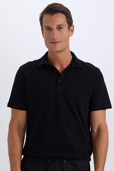 DeFacto 100 % Baumwolle, reguläre Passform, kurzärmeliges Basic-Poloshirt in schlichtem Schwarz E2348ax24au