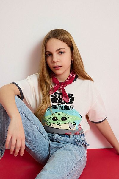 DeFacto Girls' Star Wars-Mandalorian Relax Fit Crew Neck Rib Short Sleeve T-Shirt E0478A825Sp