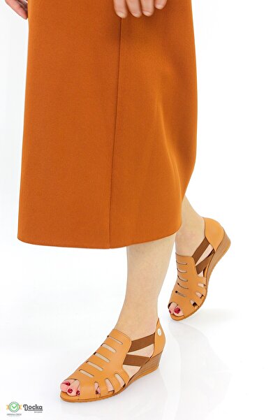 Mammamia Kadın Dolgu Topuklu Klasık Hakiki Deri Günlük Sandalet M26YS2740