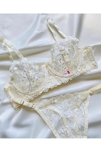 Lingerie White Lace Underwire Floral Embroidery Bra Thong Set – Comfortable and Sexy Lingerie