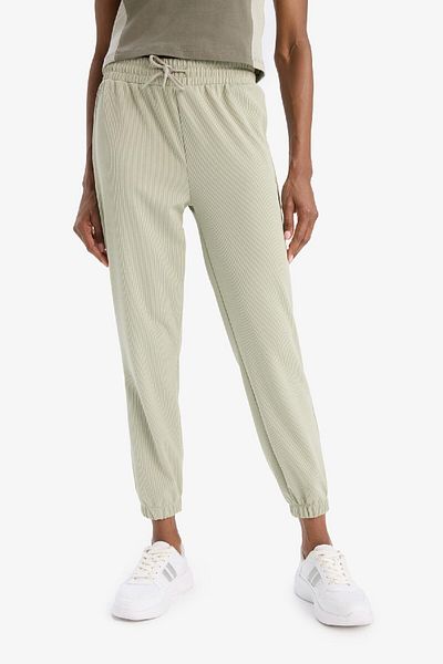 DeFacto Fit Standard Fit Διπλή τσέπη με ελαστικό πόδι Standard μήκους Sportsman Slim Sweatpants A4557ax25sp