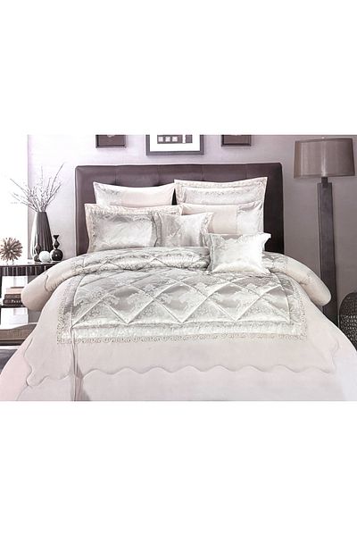 Generic Jacquard 8Pcs Comforter Set, King Size Wedding Set Size 240 X 260 Cm