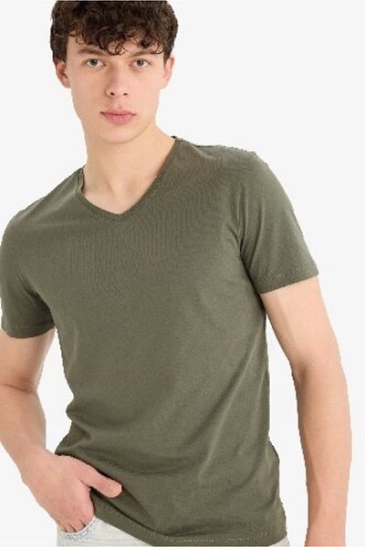 DeFacto 100 % Baumwolle Slim Fit Slim Fit V-Ausschnitt Basic Solid Kurzarm T-Shirt M7668az25sp