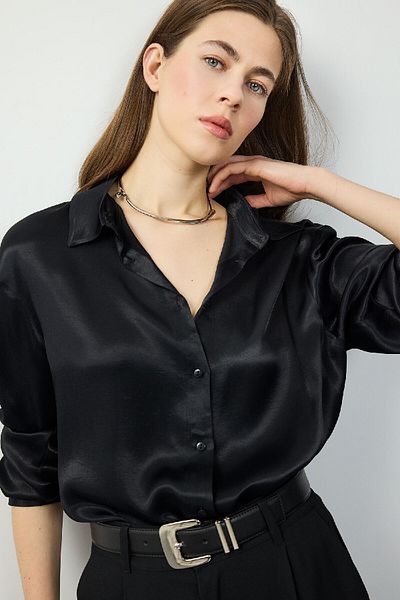 DeFacto Regular Fit Satin Basic Plain Langarmshirt E1783ax25sp