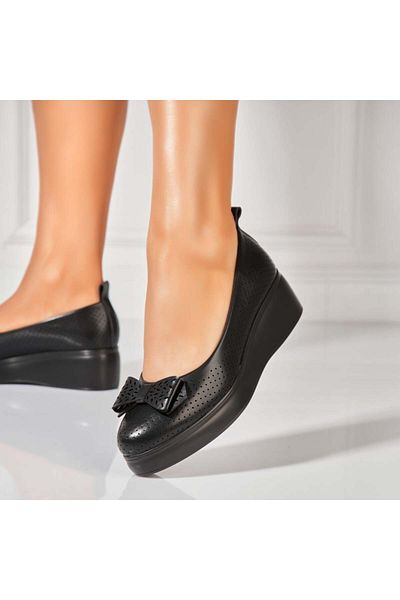 Joana Women's casual shoes in black ecological leather Oziel
