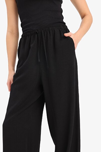 DeFacto Keten Karışımlı Pantolon Wide Leg Geniş Bol Paça Üç Cepli Normal Bel Basic Düz Standart Boy C4545AX
