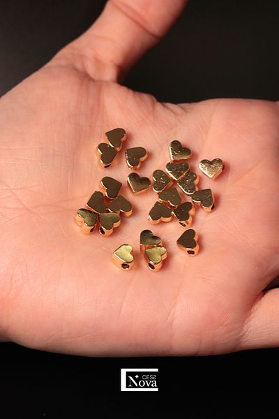 CessNova Small Heart Model Jewelry Making Intermediate Apparatus Brass Plated Non-Tarnish (5 Pieces)
