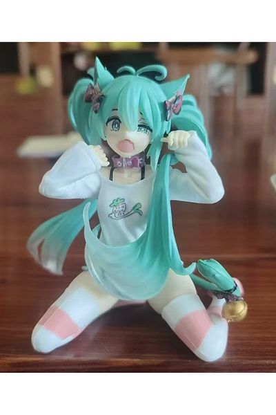 Choice no box 01 Miku Cat ears Girls Figure Model Toys Car Decoration 11cm