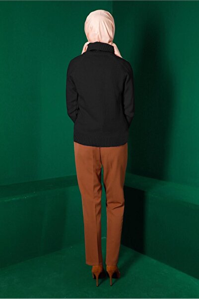 Alvina Pulover tricotat cu model 43193