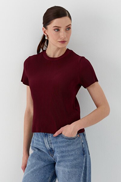 Shopping Shop بلوزة مطوي - موديل أحمر كلاريت