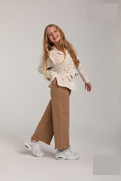 TİJK Girl's 3-Piece Set with Knitted Sweater, Shirt and Trousers