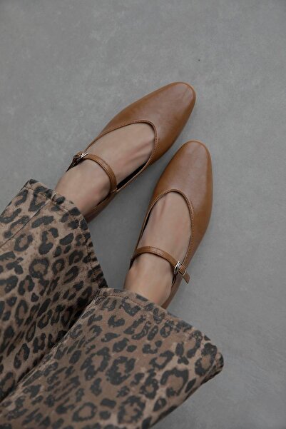 STRASWANS Γυναικείες δερμάτινες μπαλαρίνες CAMEL Leroy