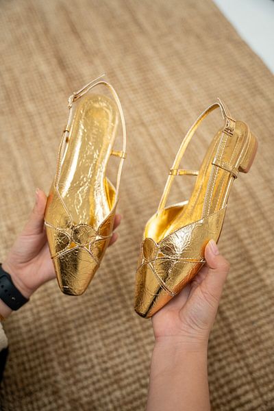 LAMİNTA Helis Gold Buckle Asymmetrical Cut Women's Ballerinas