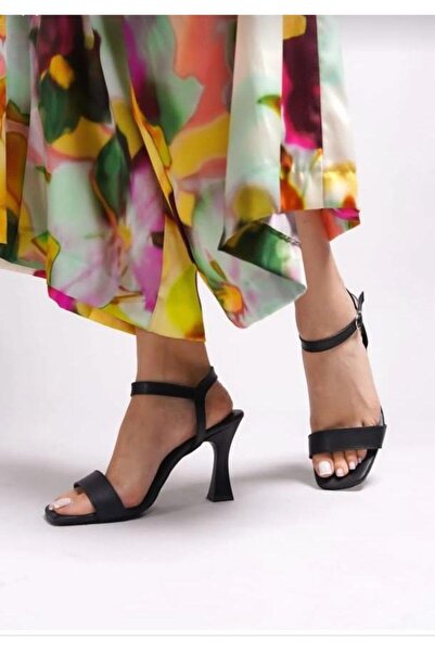 B BİLMEZLER Pantofi cu toc