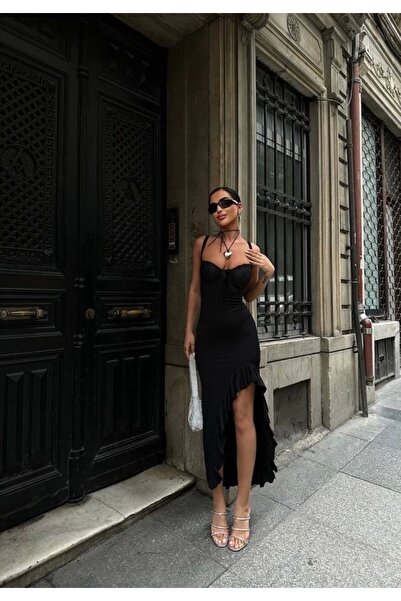 Genel Markalar Kadın Göğsü Fırfırlı Fiyonk Detaylı Dantelli Askılı Derin Yırt...